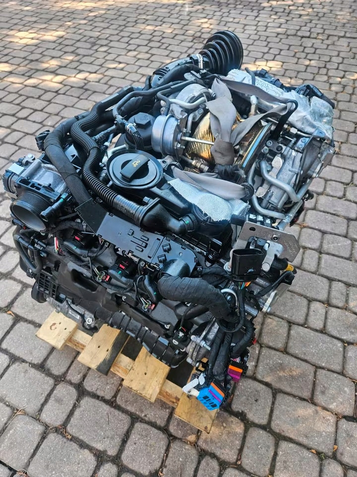 MOTOR COMPLETO AUDI 3.0 TFSI DLZ foto 2