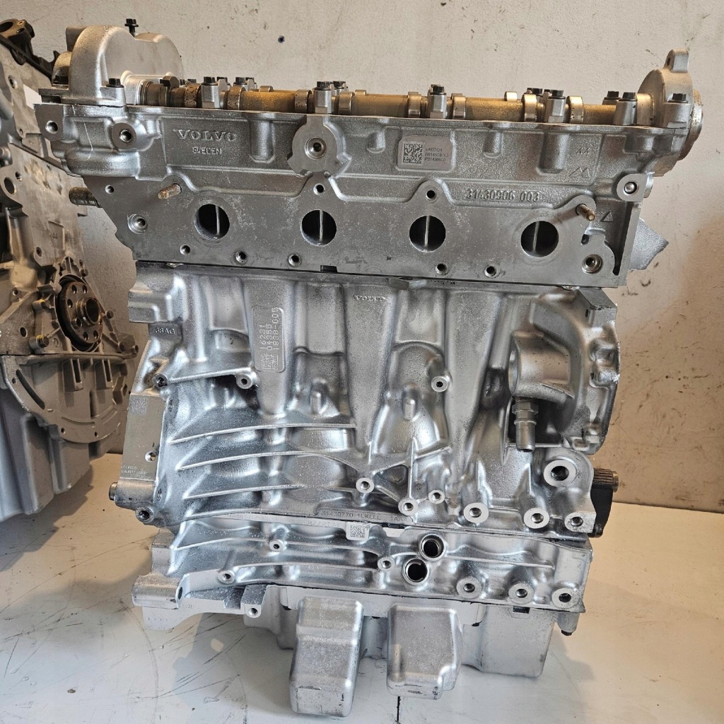 MOTOR COMPLETO VOLVO D4204T23 foto 3