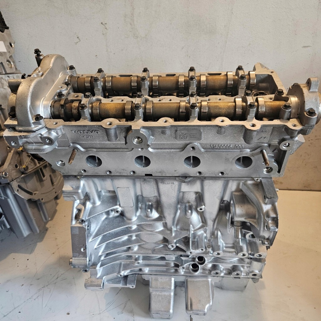MOTOR COMPLETO VOLVO D4204T23 foto 4