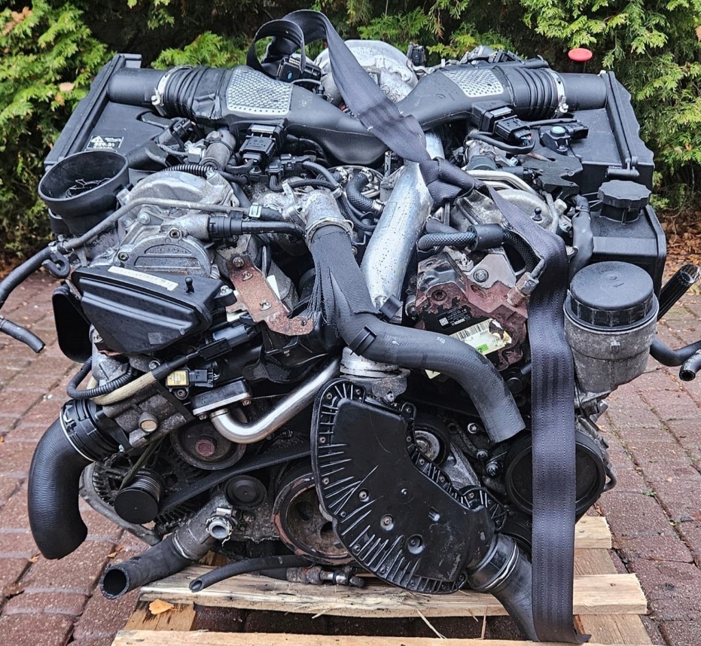 MOTOR COMPLETO MERCEDES 642.910 foto 2