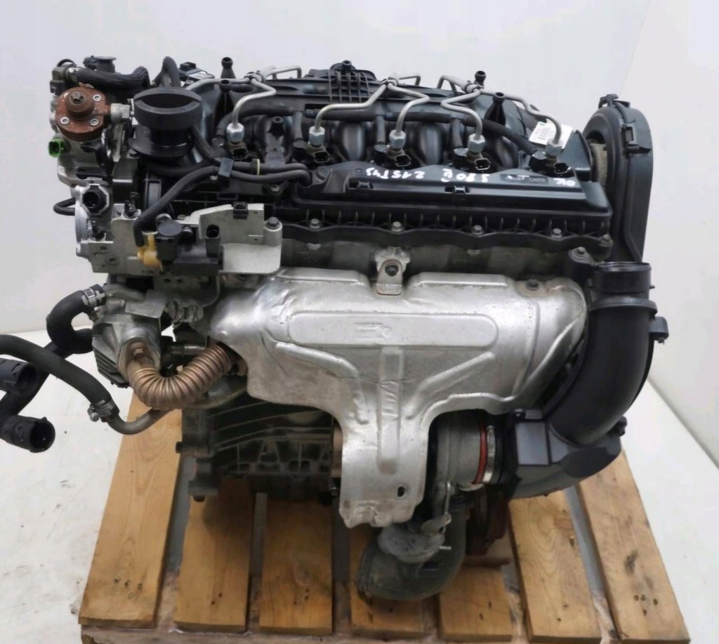MOTOR COMPLETO VOLVO D5204T2 foto 2