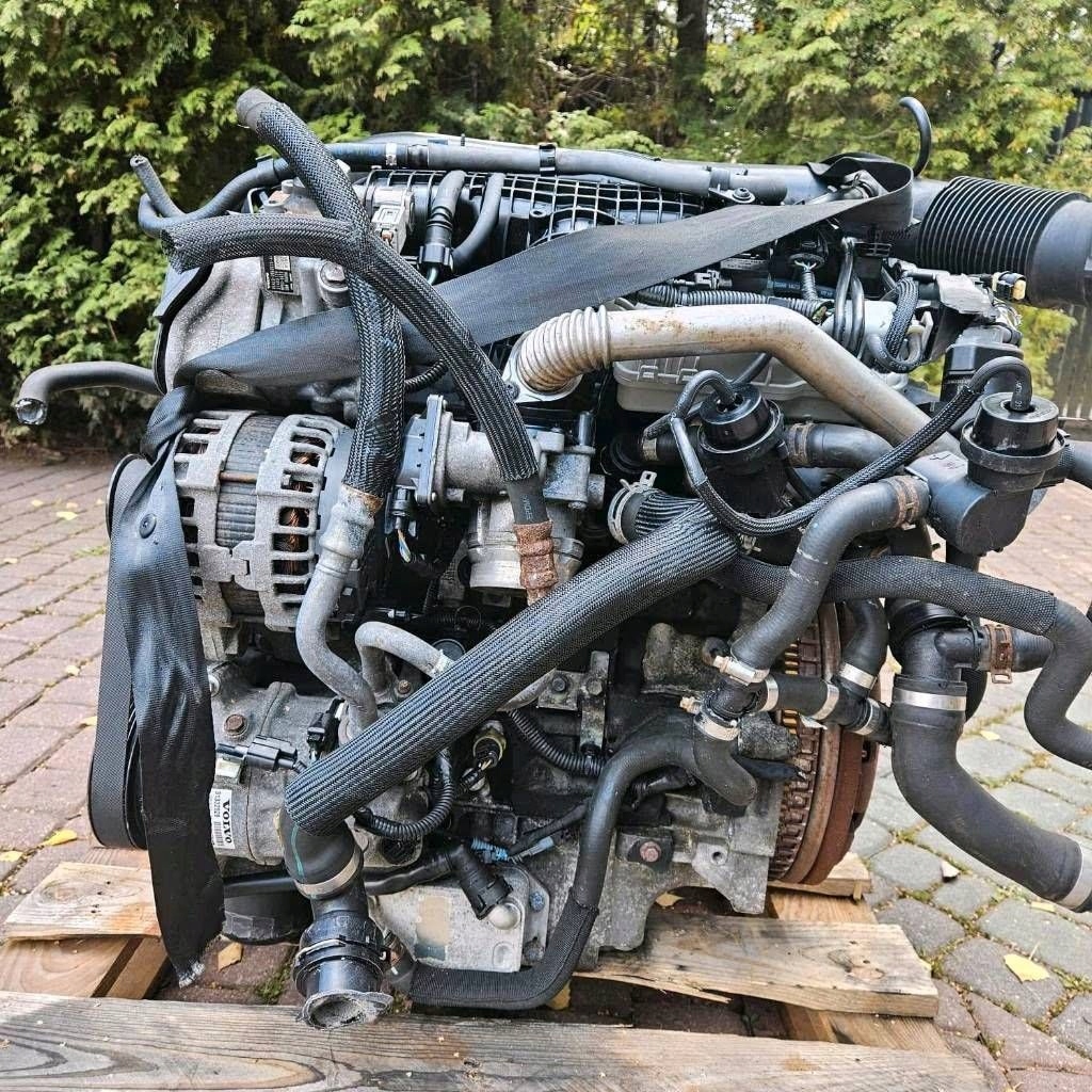 MOTOR COMPLETO VOLVO D4204T6