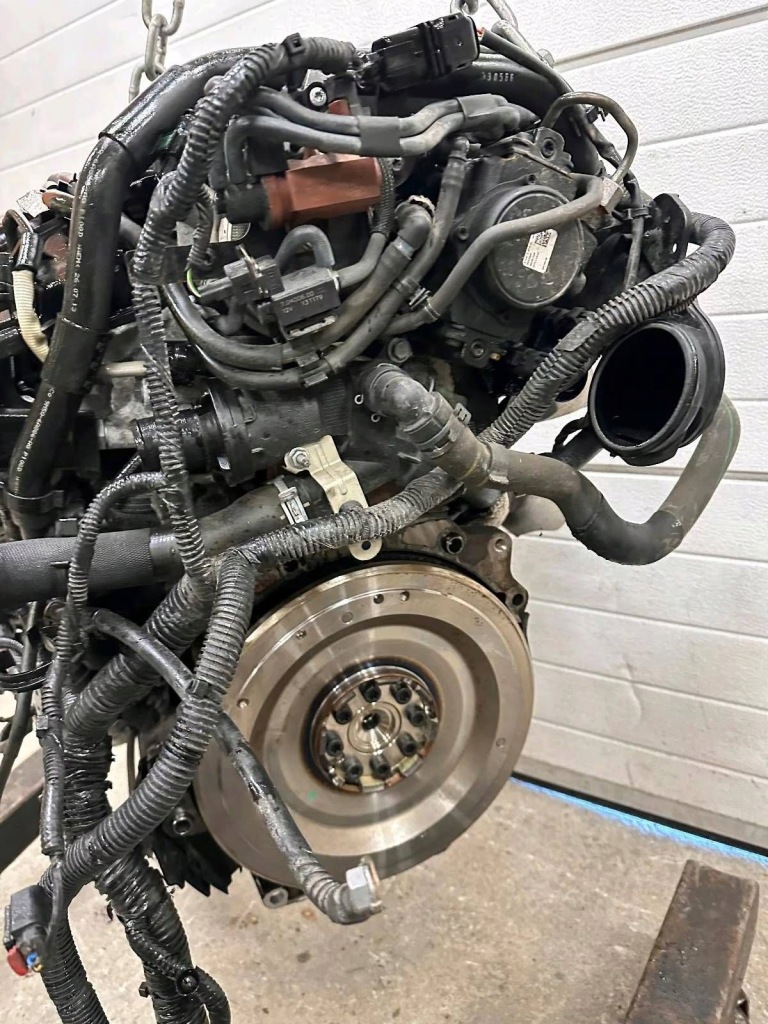 MOTOR COMPLETO FORD AV4Q foto 2