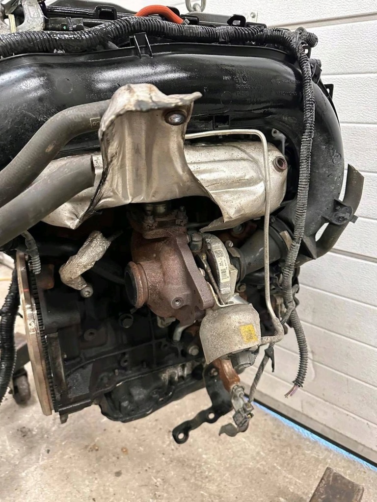 MOTOR COMPLETO FORD AV4Q foto 4