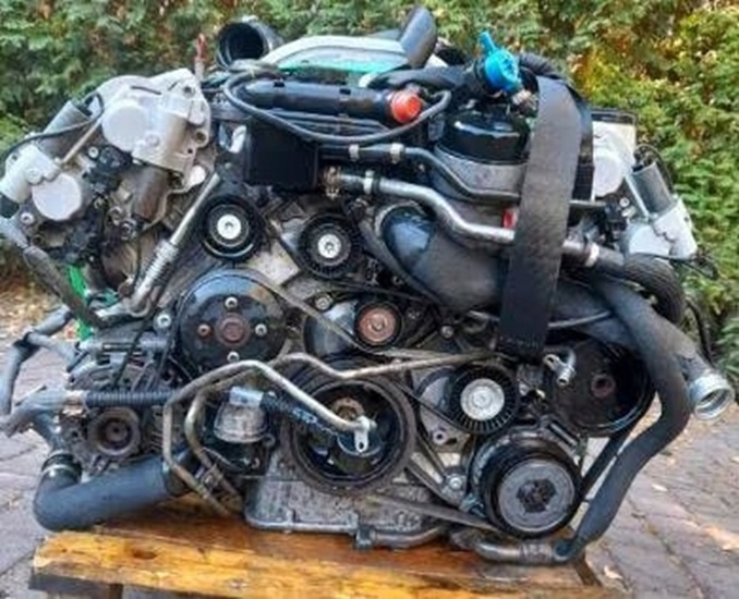 MOTOR COMPLETO MERCEDES 156.983