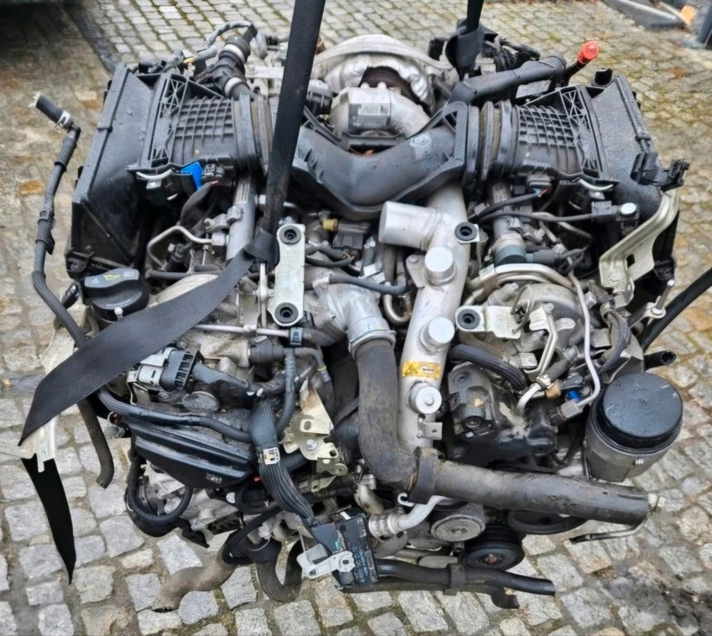 MOTOR COMPLETO MERCEDES 642.889