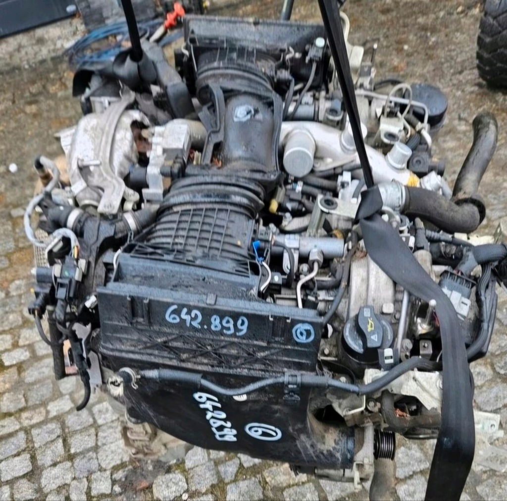 MOTOR COMPLETO MERCEDES 642.889 foto 2