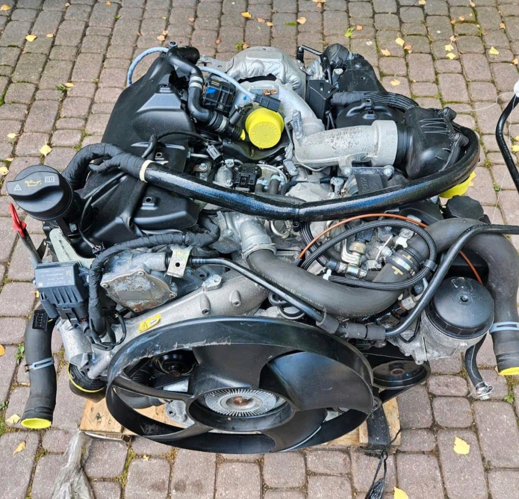 MOTOR COMPLETO MERCEDES 642.890 642.896 foto 2
