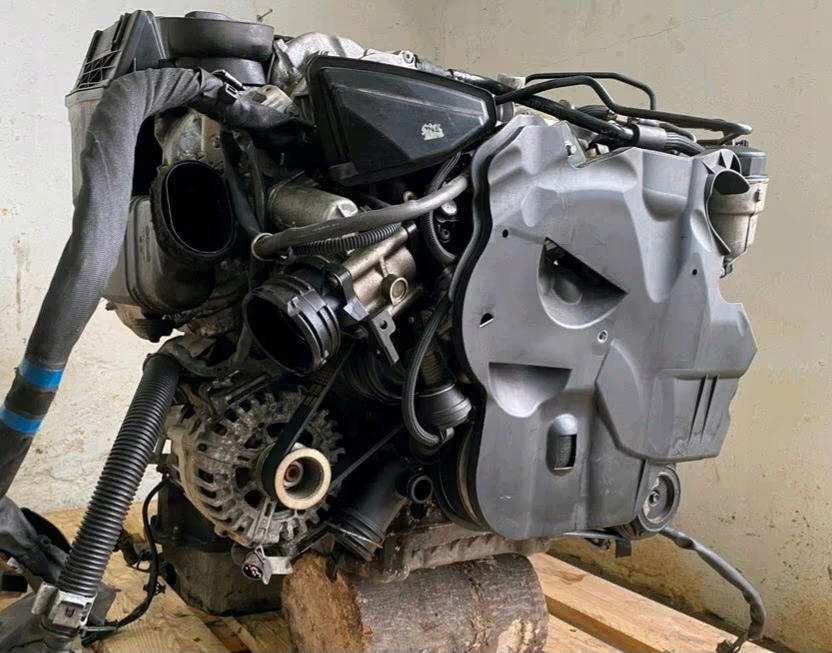 MOTOR COMPLETO MERCEDES 642.826 foto 2