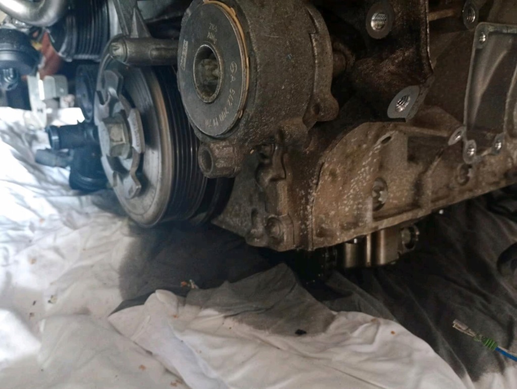 MOTOR COMPLETO MERCEDES 642.826 foto 2