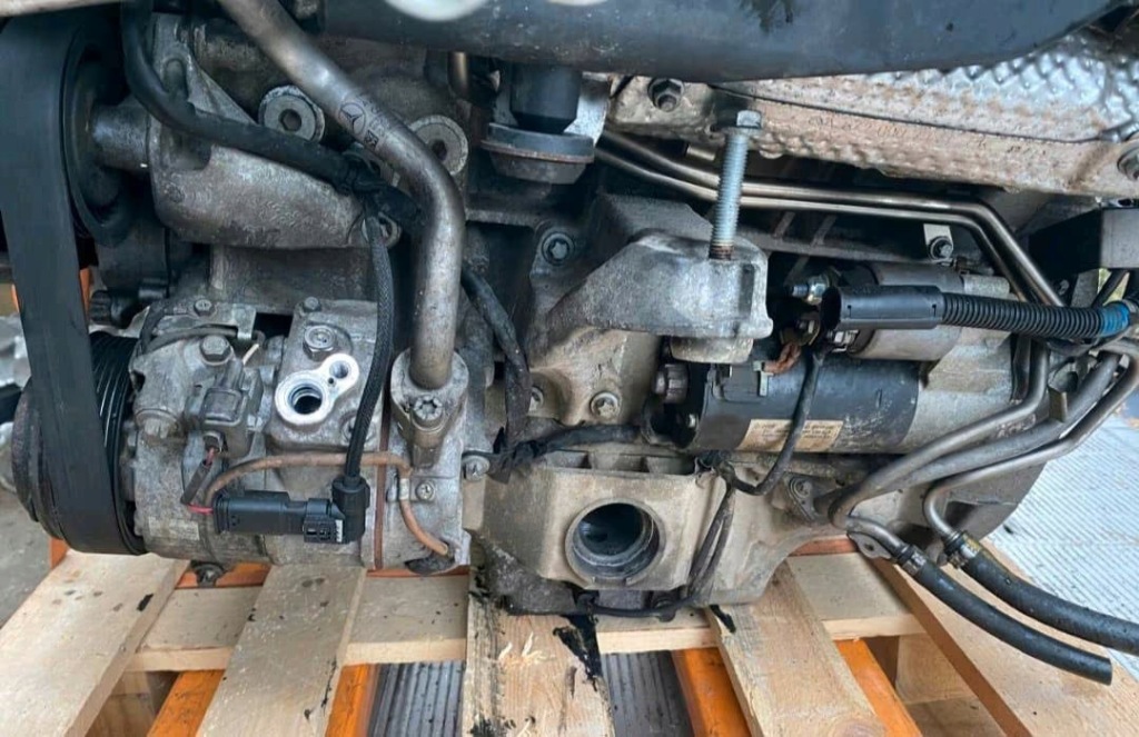 MOTOR COMPLETO MERCEDES 652.854 foto 4