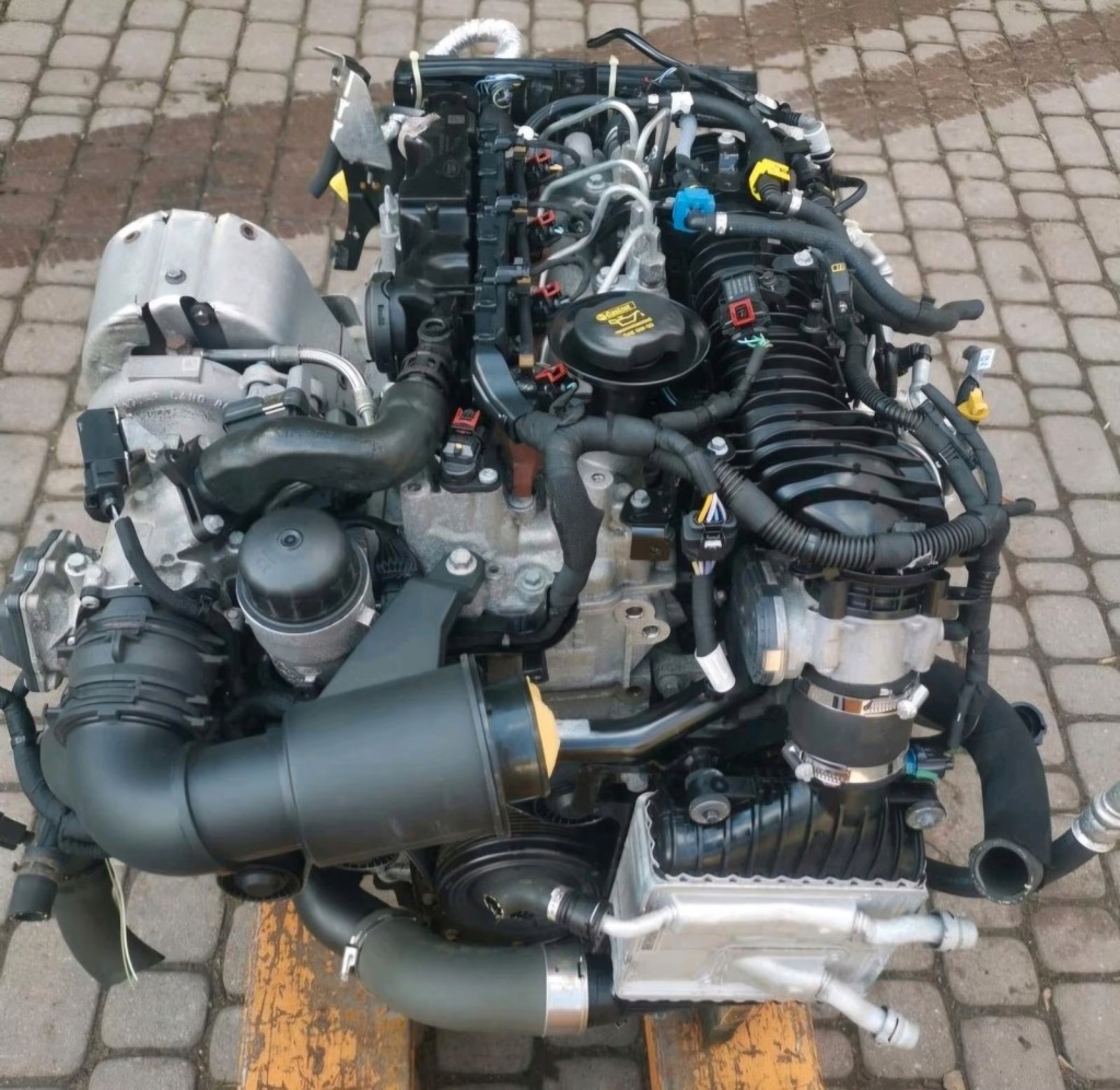 MOTOR COMPLETO JAGUAR 2.0D 204DTD/204DTH foto 2