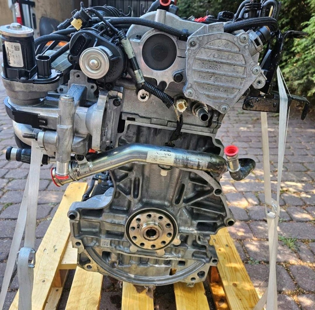 MOTOR COMPLETO VOLVO D4204T23 foto 3