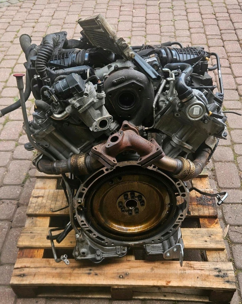 MOTOR COMPLETO MERCEDES 642830/642850 foto 2