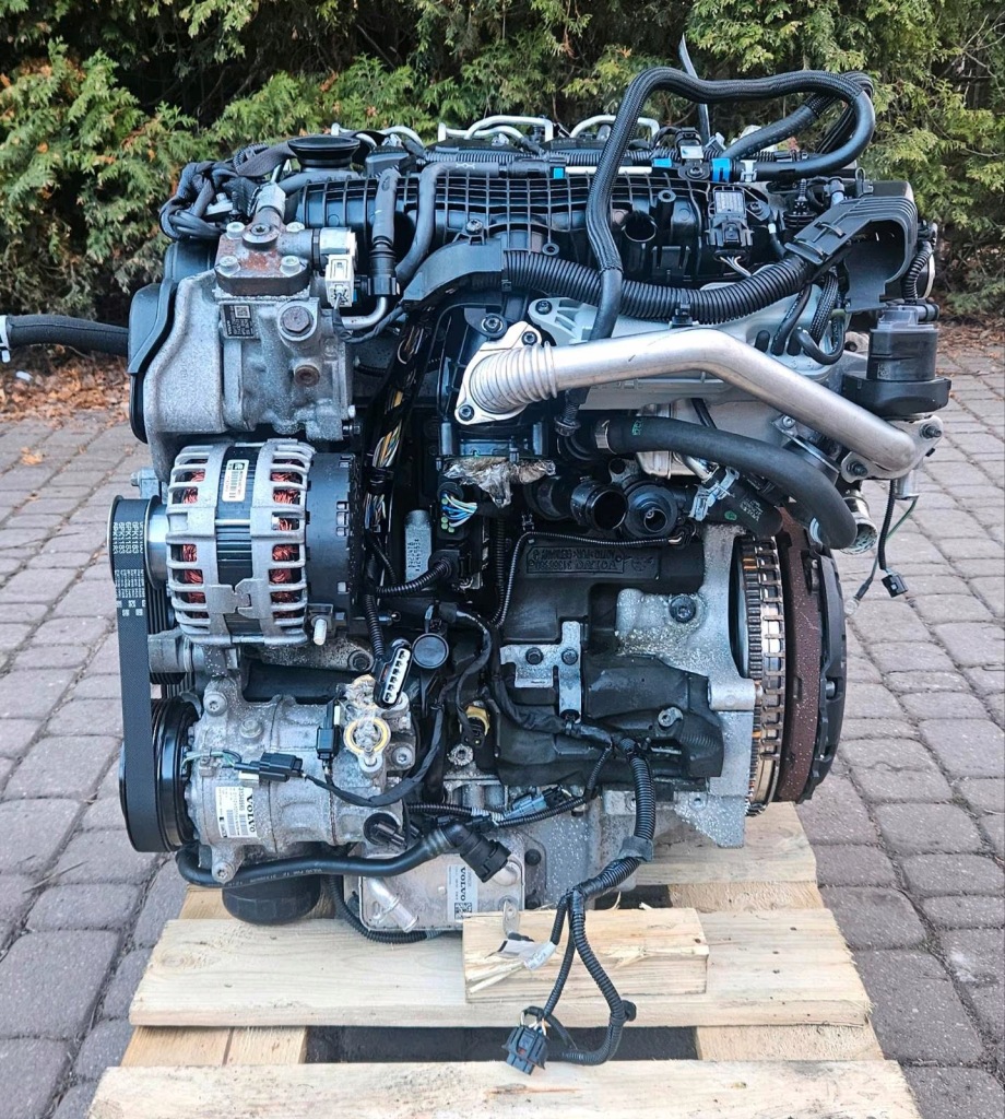 MOTOR COMPLETO VOLVO D4204T8