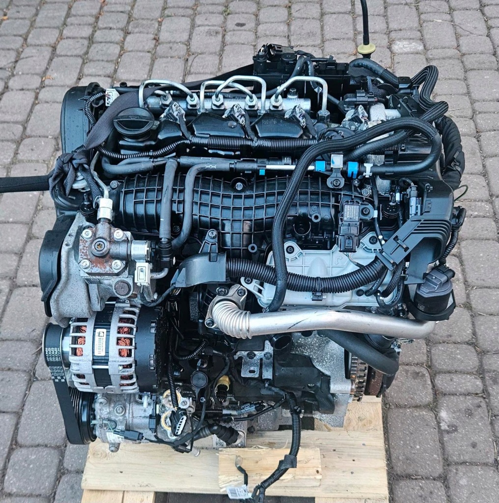 MOTOR COMPLETO VOLVO D4204T8 foto 2