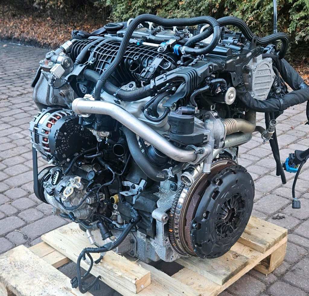MOTOR COMPLETO VOLVO D4204T8 foto 3