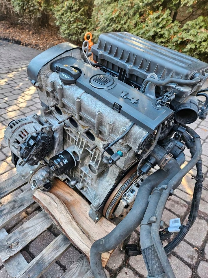 MOTOR COMPLETO SKODA 1.4 16V CGG foto 2
